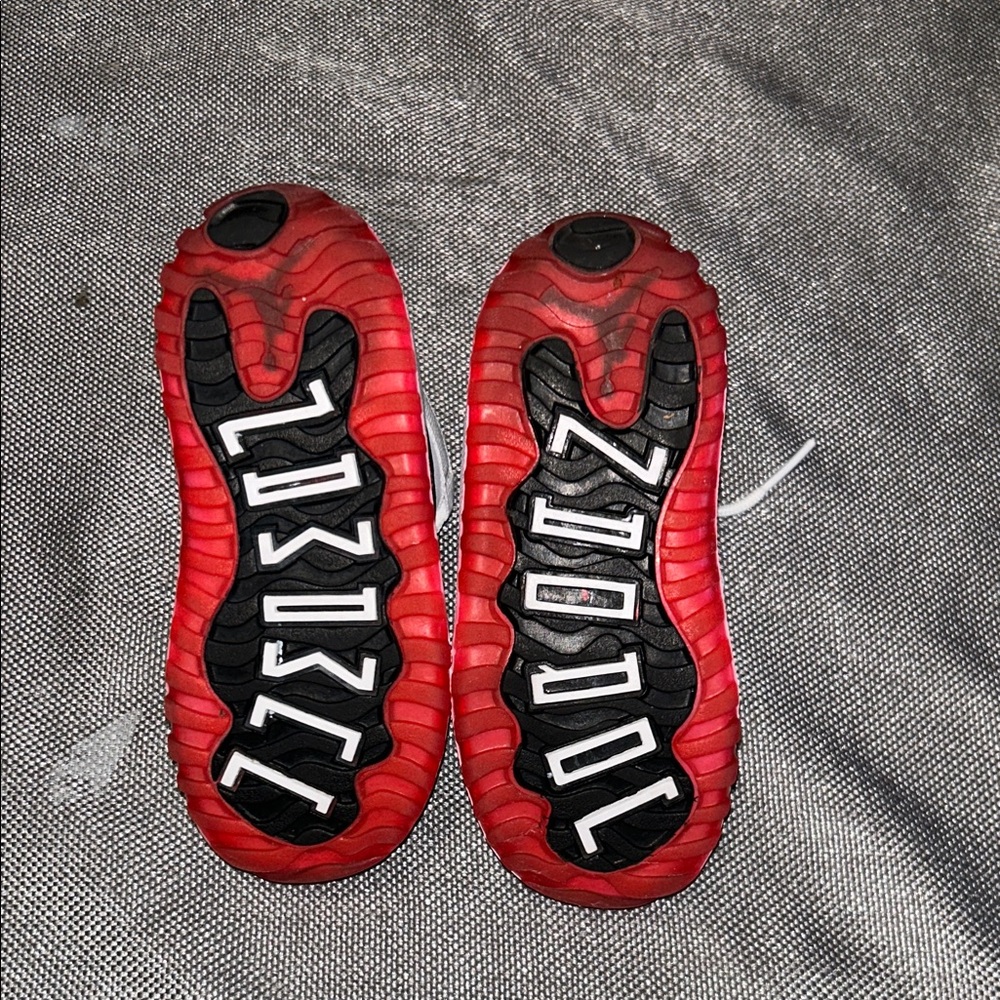 Jordan 11 Retro Low Concord Bred size 8c - Picture 4 of 5